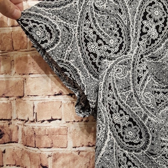 CROFT & Barrow Paisley Button Down Top - Picture 5 of 11